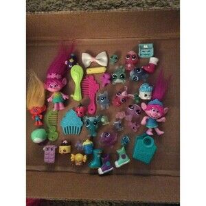 Lot of Misc Kids Toys B37